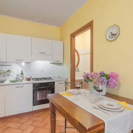 ファームステイ La Torricella