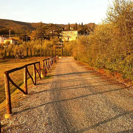 Alloggio per agriturismo La Torricella *